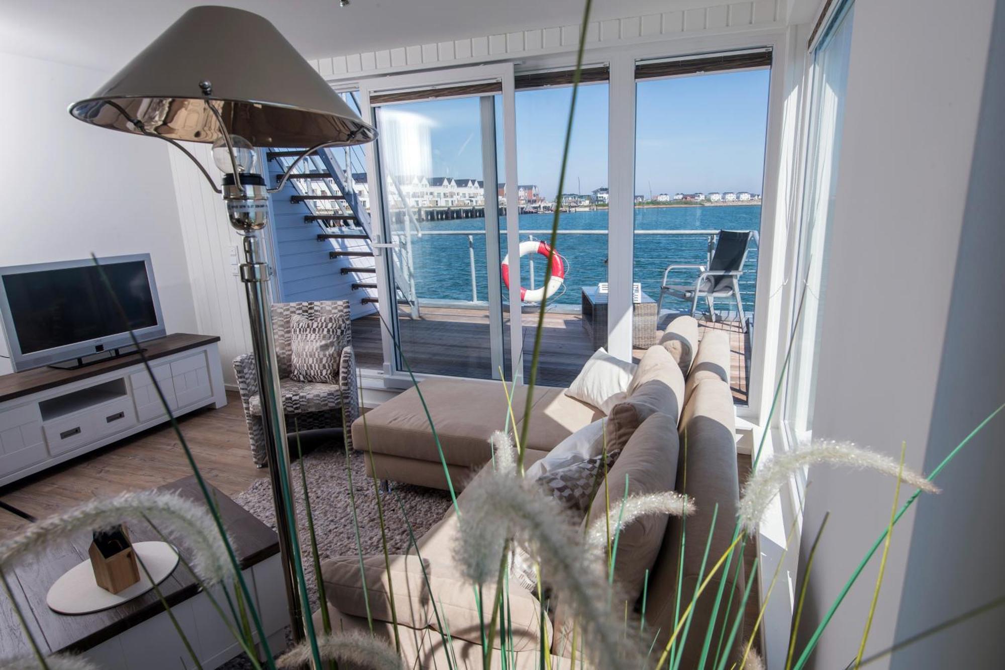 Schwimmendes Ferienhaus Antares One By Seeblick Ferien Oro, Rundum Wasser, Sauna أوبلينتيز المظهر الخارجي الصورة